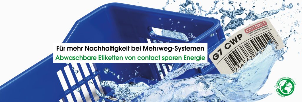 Zeigt einen blauen Korb Wasser und Etikett mit Barcode. Sinnbild für mehr Nachhaltigkeit bei Mehrwegsystemen Abwaschbare Etiketten von contact sparen Energie